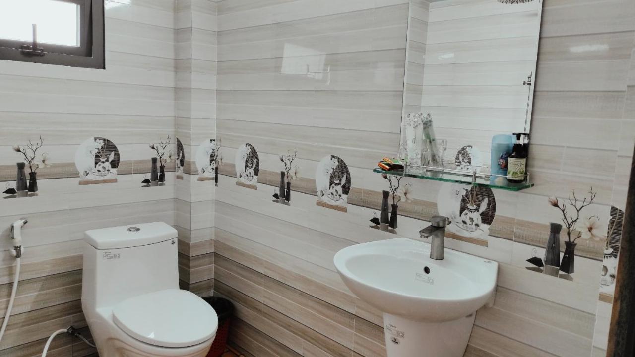 Homestay Dat Viet Cat Tien Bagian luar foto